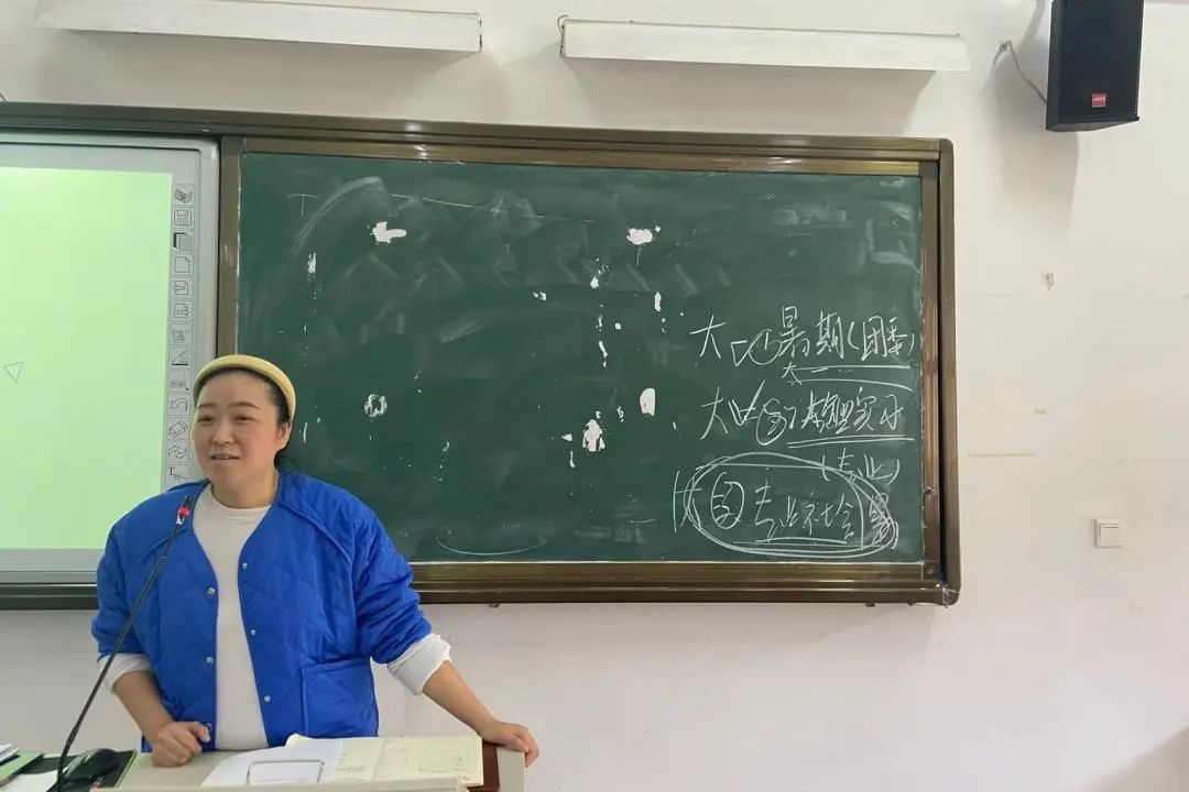 a92aec1c25ab33e7e1f1cf5ad6ece6ee.jpg